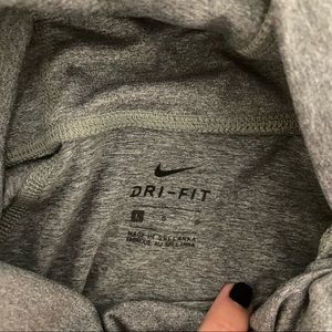nike dry fit sweatshirt